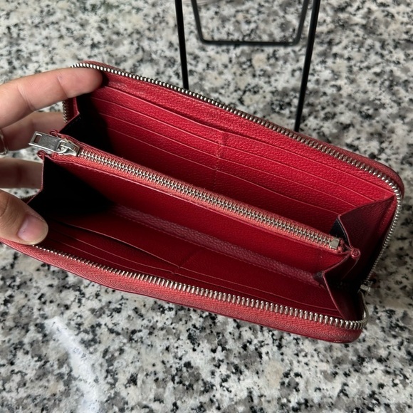 Yves Saint Laurent YSL | Gorgeous Red Leather Long Zipper Wallet - Picture 10 of 12